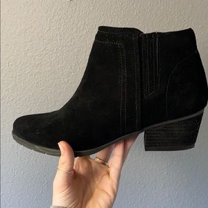 Worn once waterproof booties